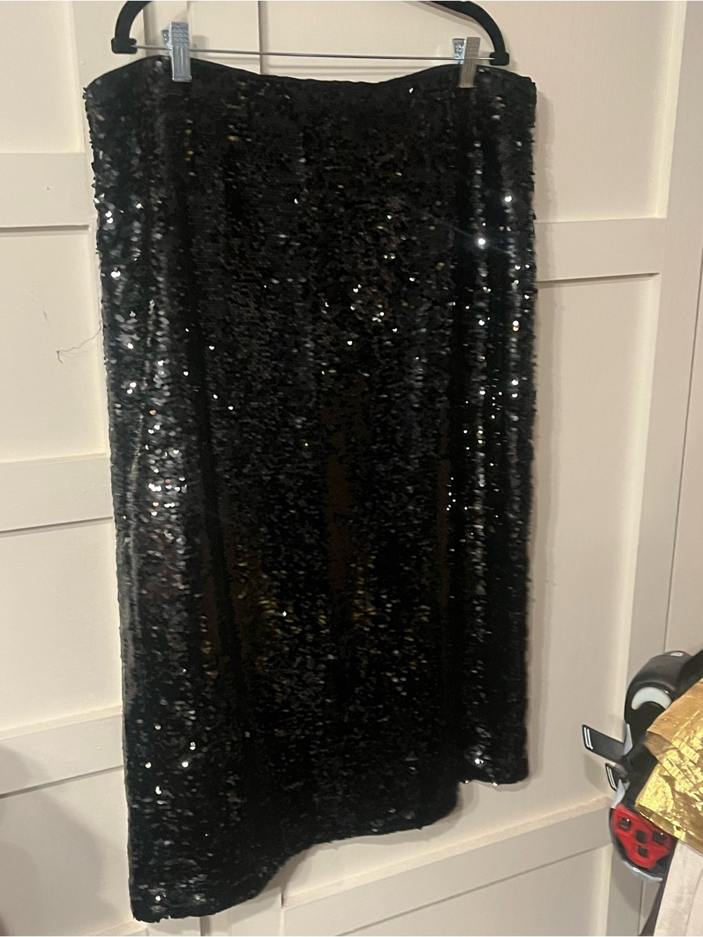 GUC.  Gap.  Black Sequin Midi Skirt - Women